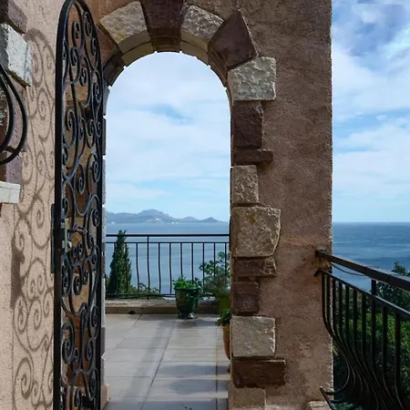 La Vigerie Luxury Sea View *